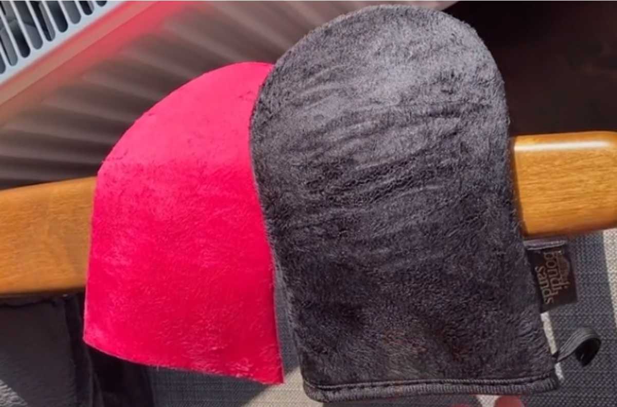 How To Wash And Clean A Tanning Mitt In 2 Minutes Tanner Skin