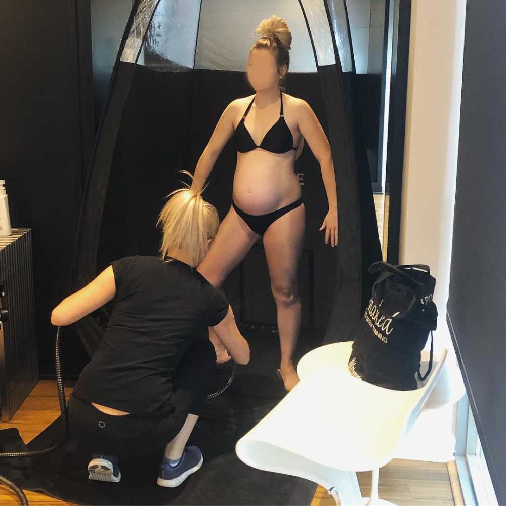 How To Use A Stand Up Spray Tan Booth To Tan Your Back While Pregnant